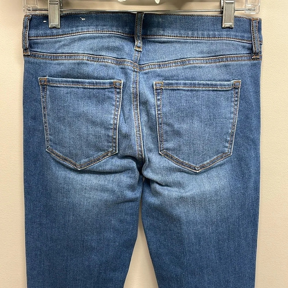 LOFT made and loved Modern Skinny Jean Floral Embroidered Cuff 26/2 - Picture 6 of 15